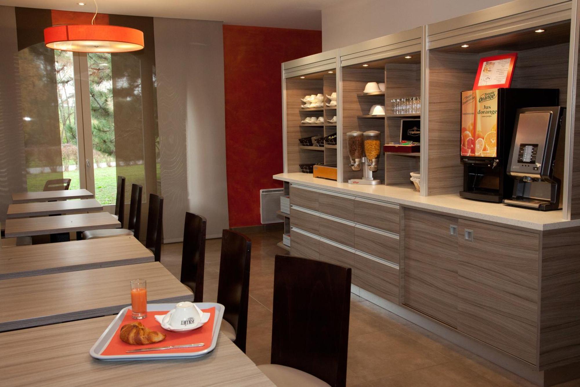 Logis Albhotel Grill Alby-sur-Cheran Dış mekan fotoğraf