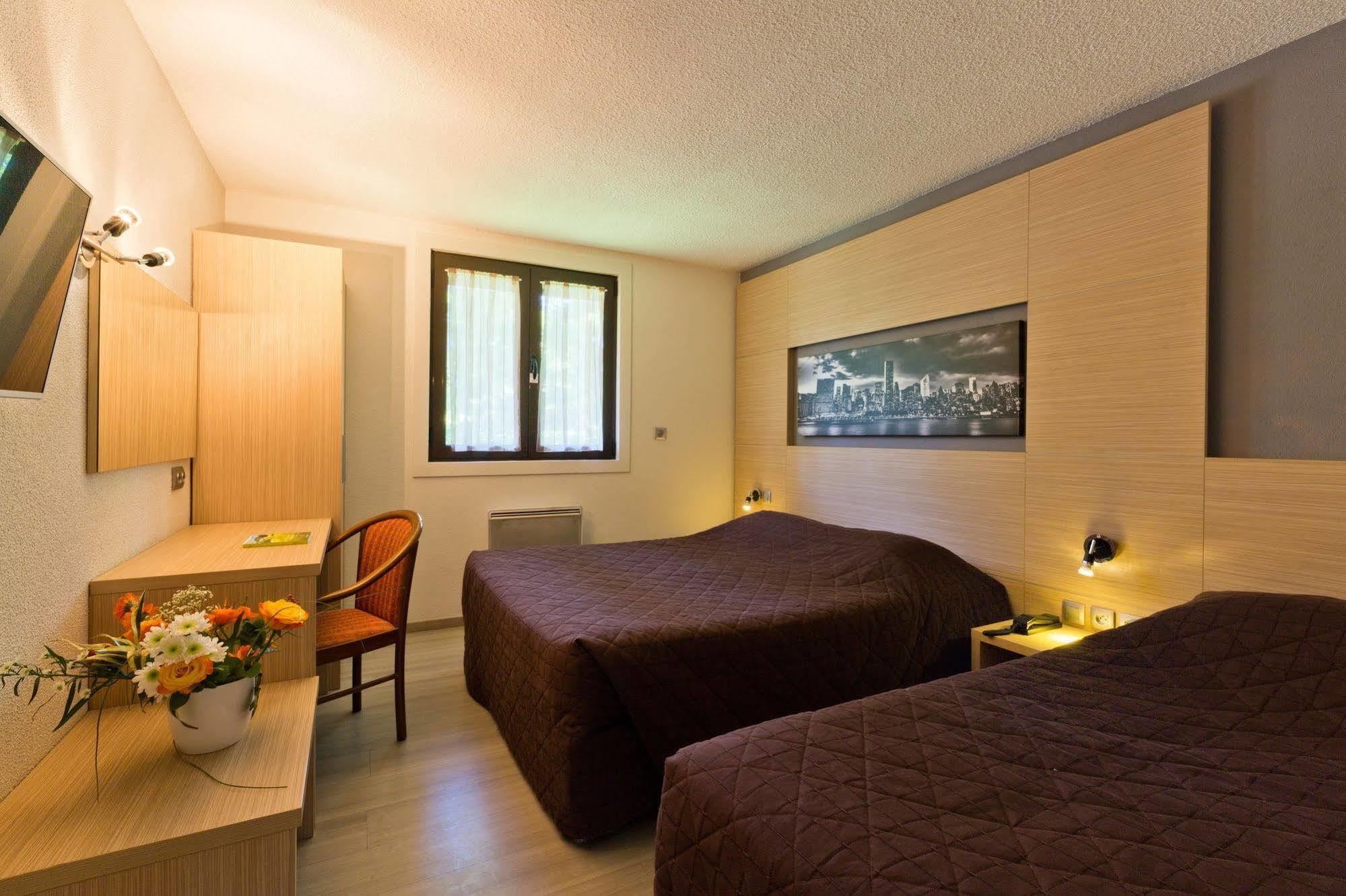 Logis Albhotel Grill Alby-sur-Cheran Dış mekan fotoğraf